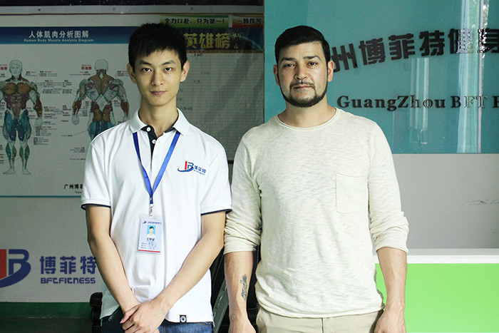 英國客戶來中國廣州羞羞视频APP下载大全健身器材有限公司進口健身器材